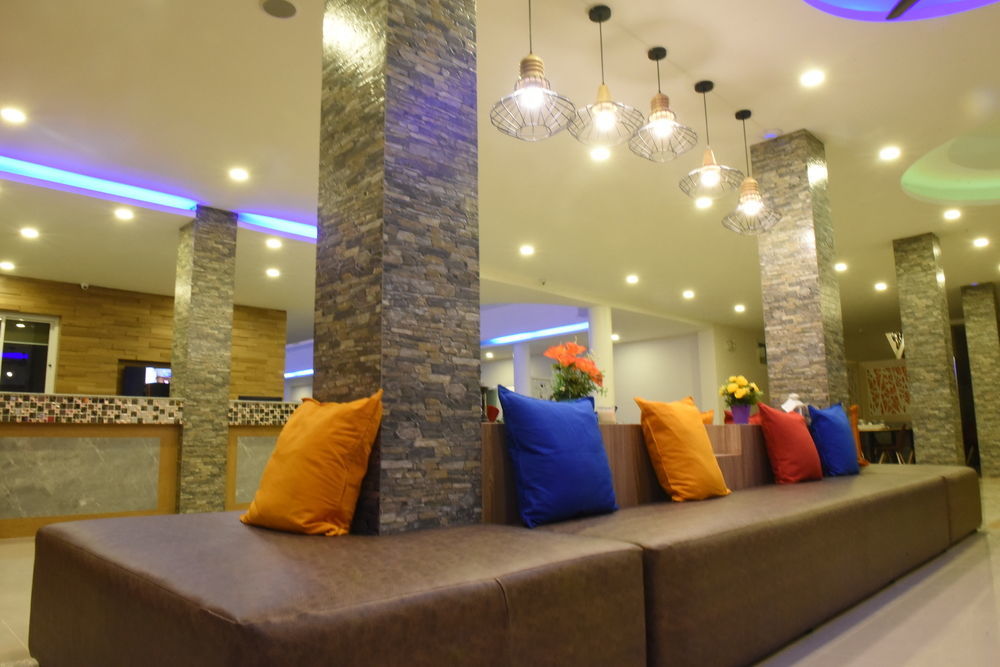 Hi Chiangrai Hotel-Sha Extra Plus Чианг Рай Екстериор снимка